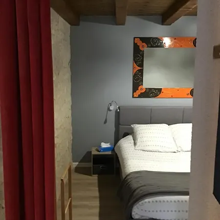 Le Petit Mona Celena 度假居 *